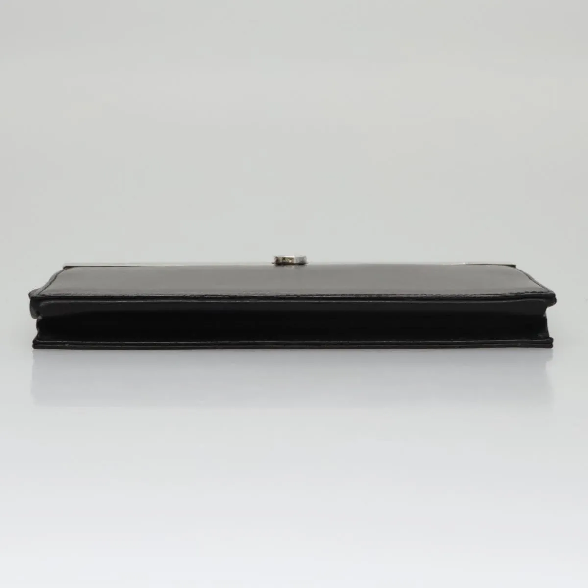 Salvatore Ferragamo Gancini  Leather Clutch Bag (Pre-Owned)