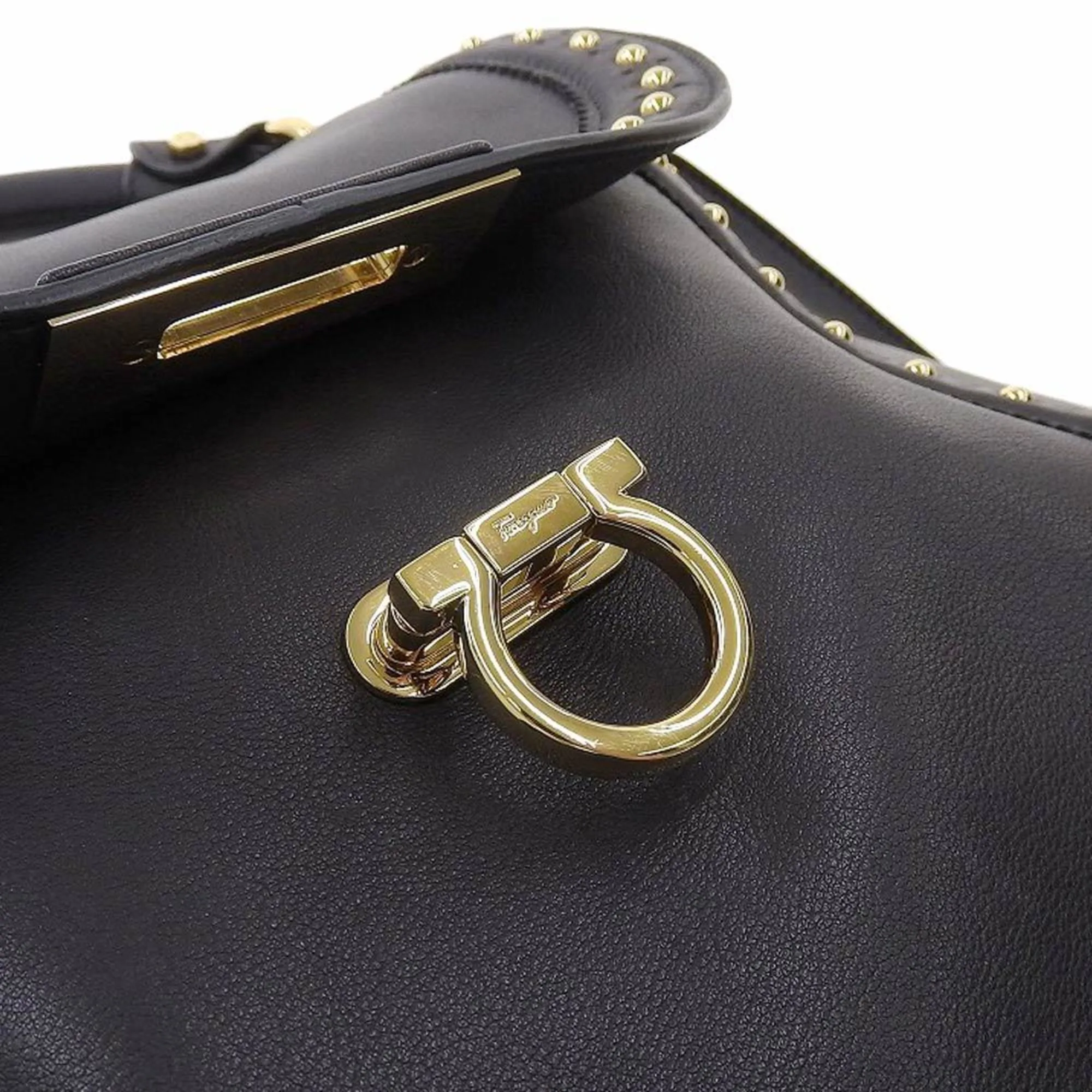 Salvatore Ferragamo Gancini  Leather Handbag (Pre-Owned)