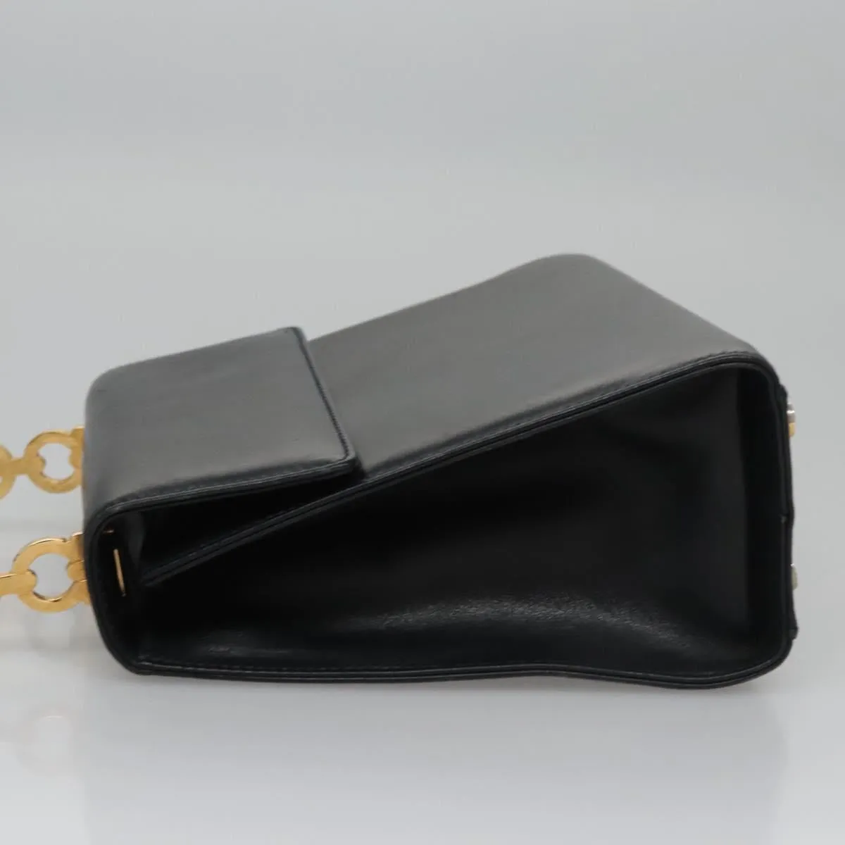 Salvatore Ferragamo Gancini Leather Handbag (Pre-Owned)