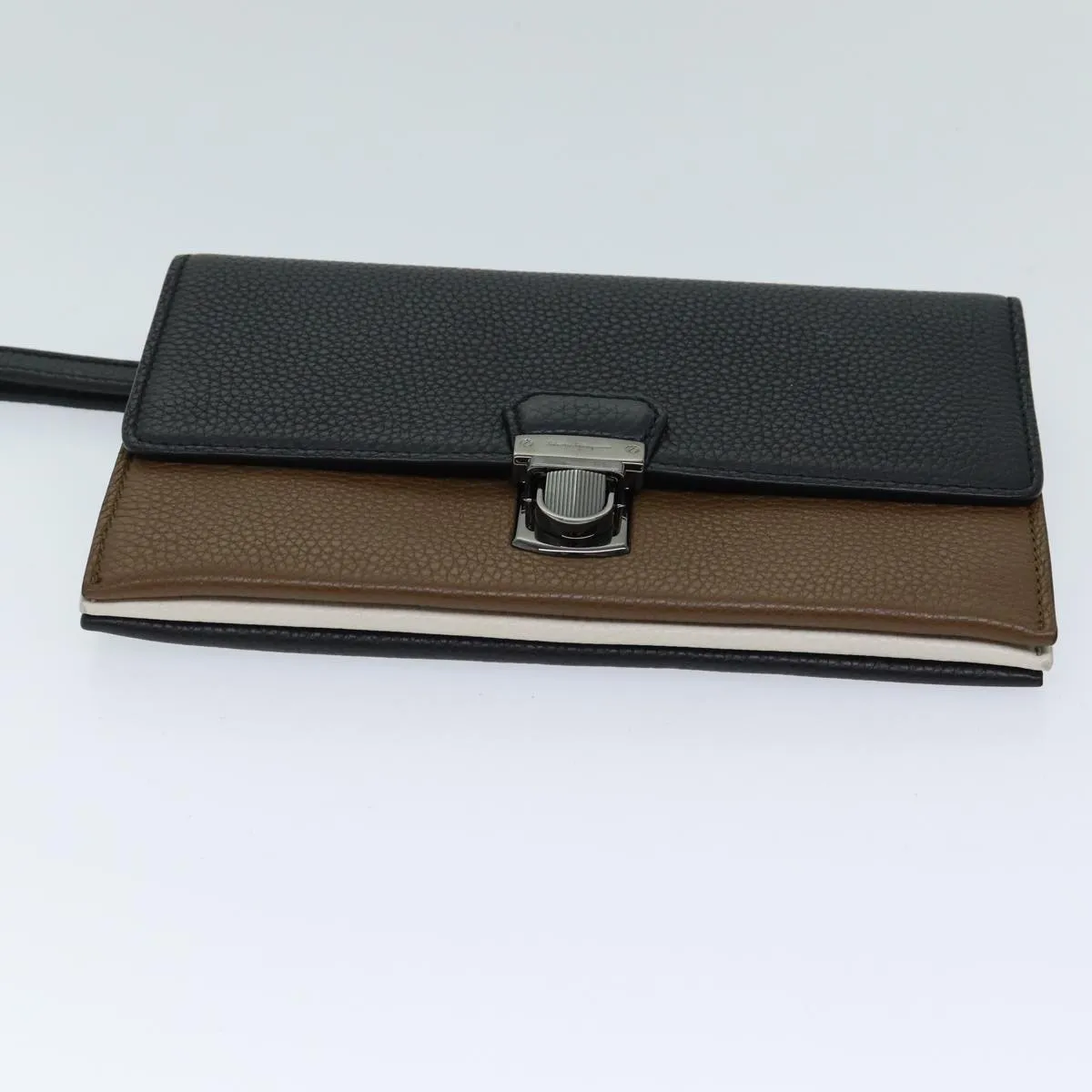Salvatore Ferragamo  Leather Clutch Bag (Pre-Owned)
