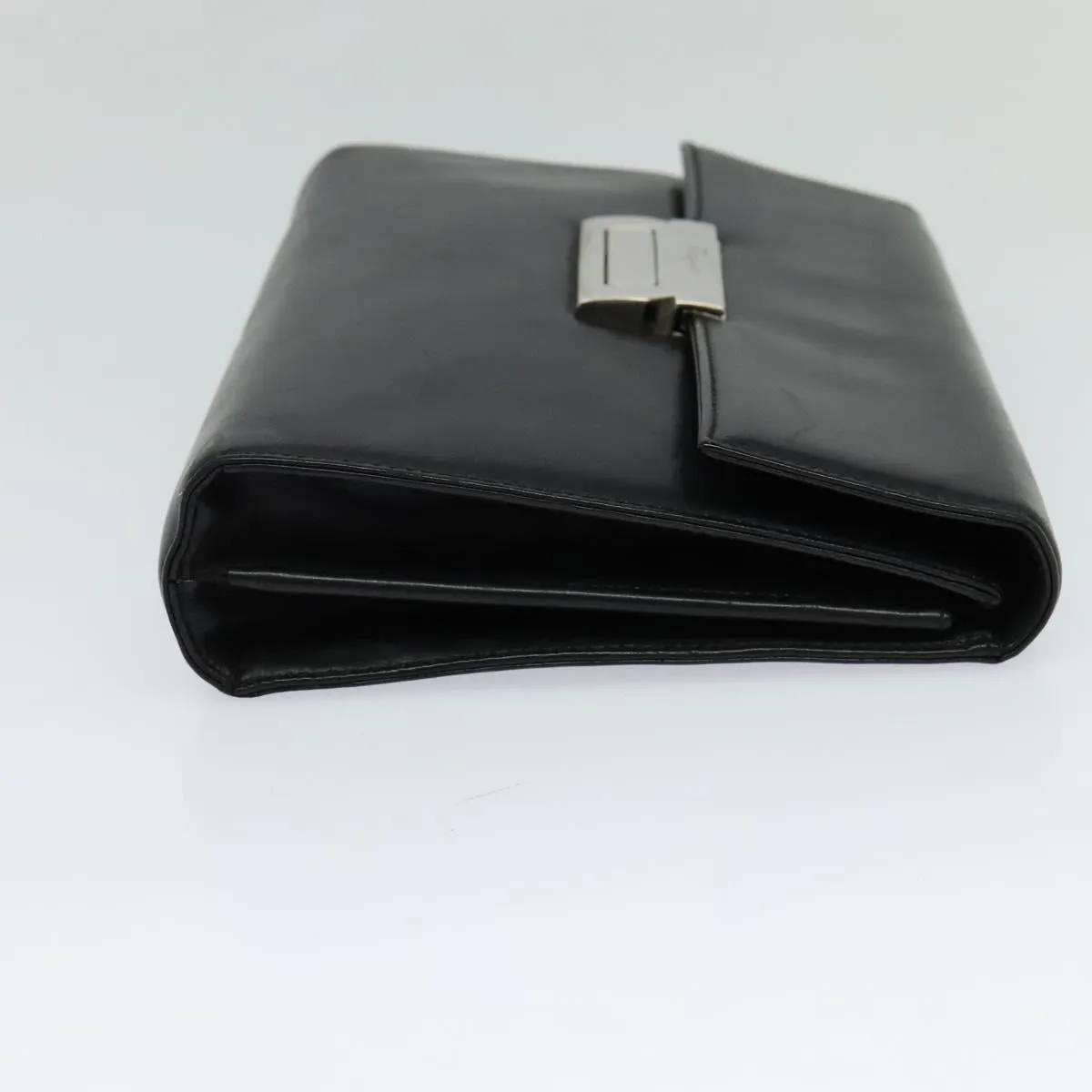 Salvatore Ferragamo Leather Clutch Bag (Pre-Owned)