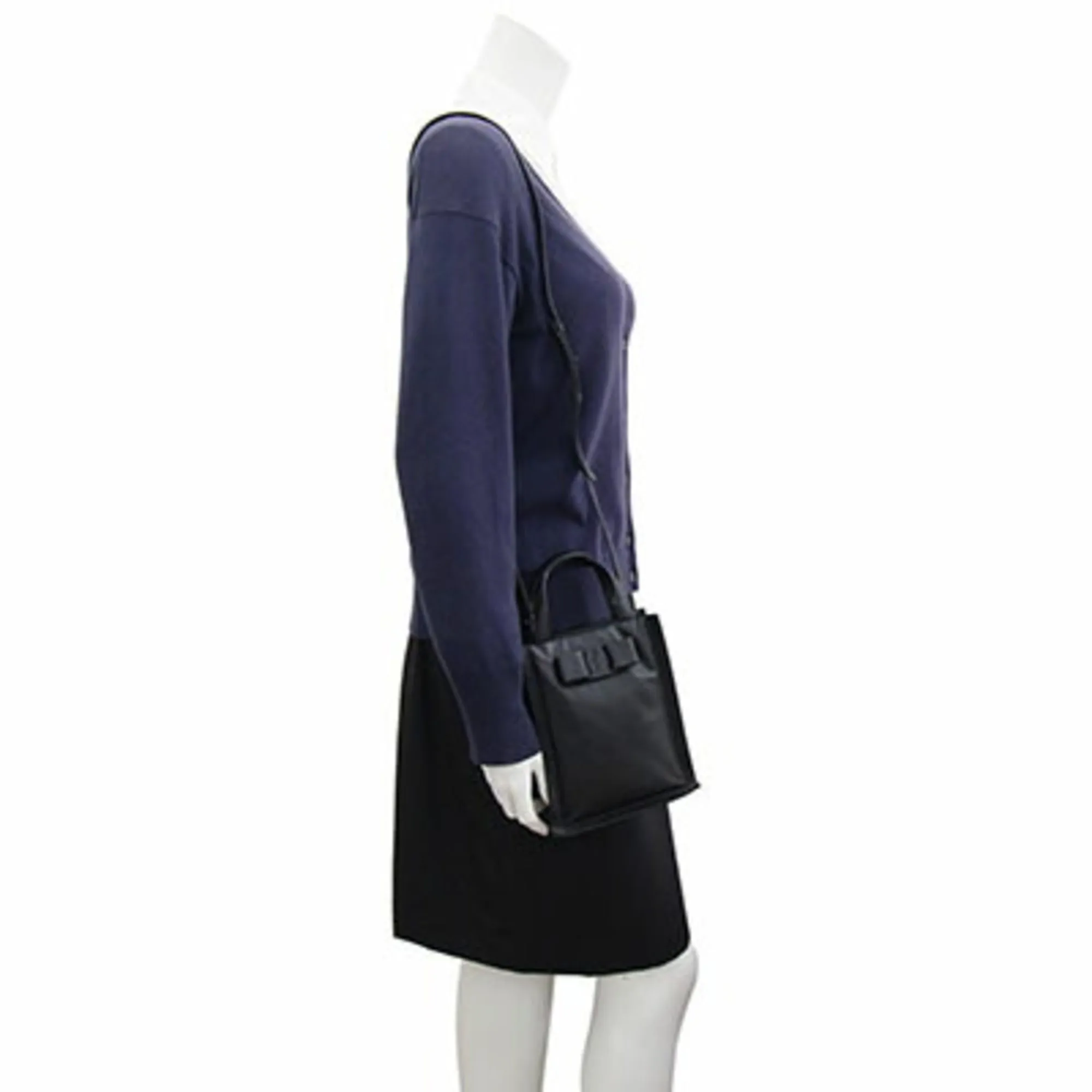 Salvatore Ferragamo Leather Handbag (Pre-Owned)