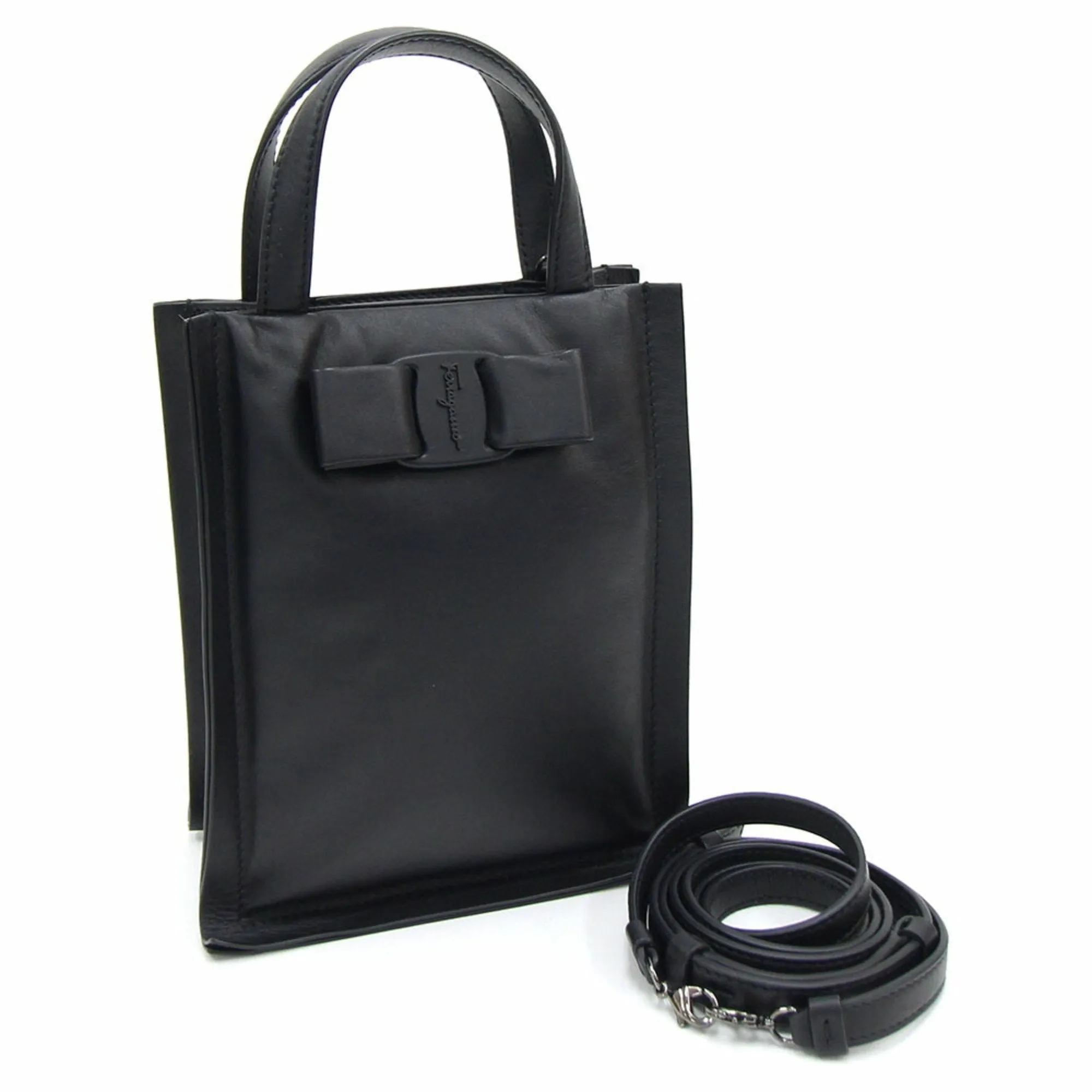 Salvatore Ferragamo Leather Handbag (Pre-Owned)