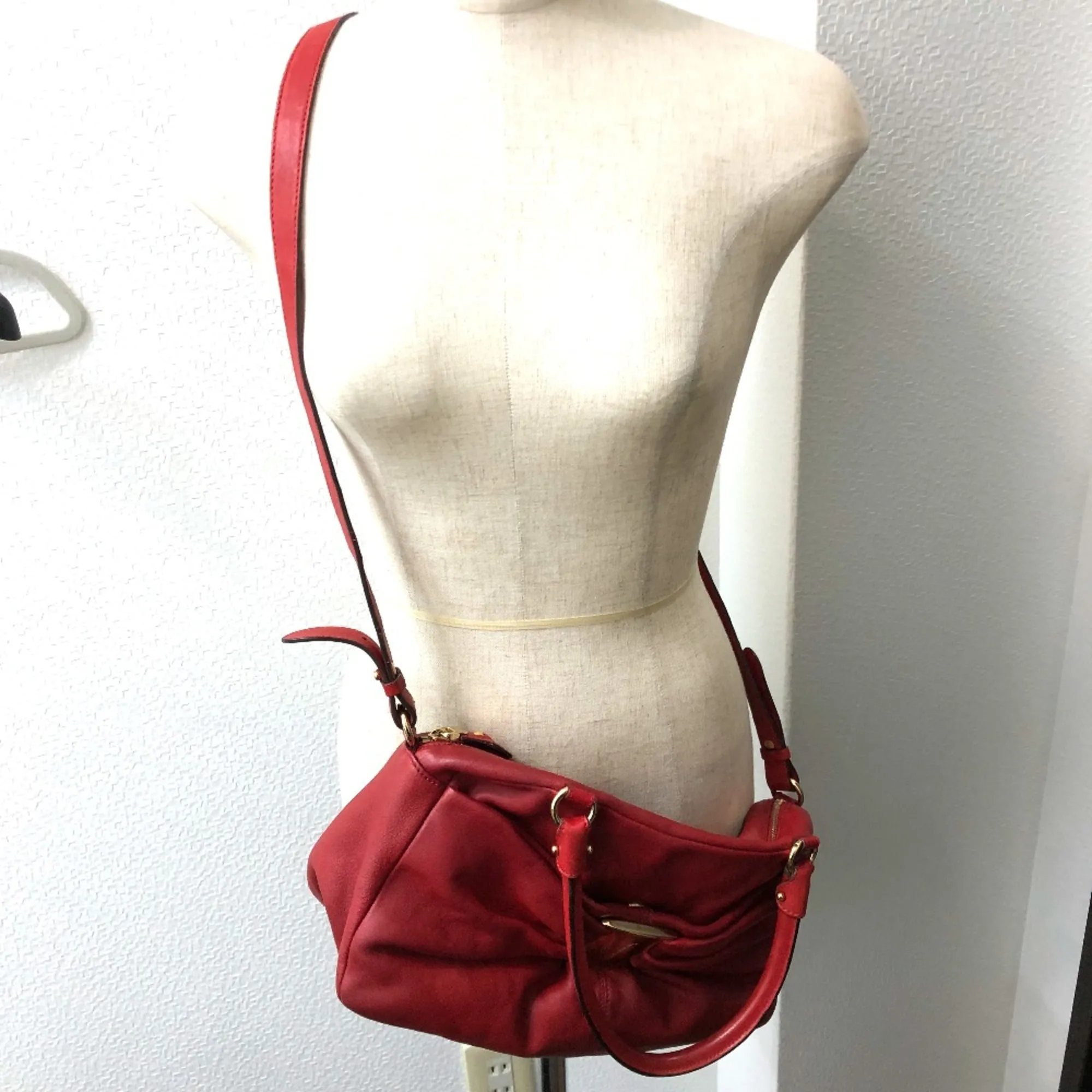 Salvatore Ferragamo  Leather Handbag (Pre-Owned)