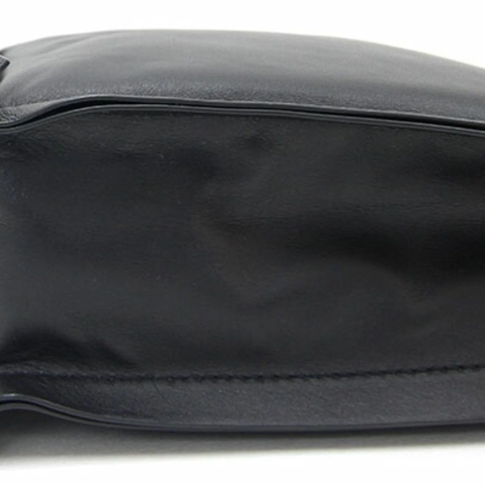 Salvatore Ferragamo Leather Handbag (Pre-Owned)