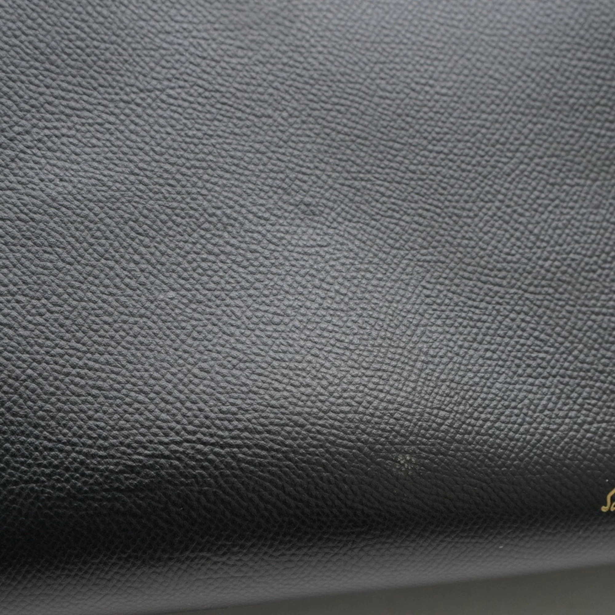 Salvatore Ferragamo Leather Handbag (Pre-Owned)