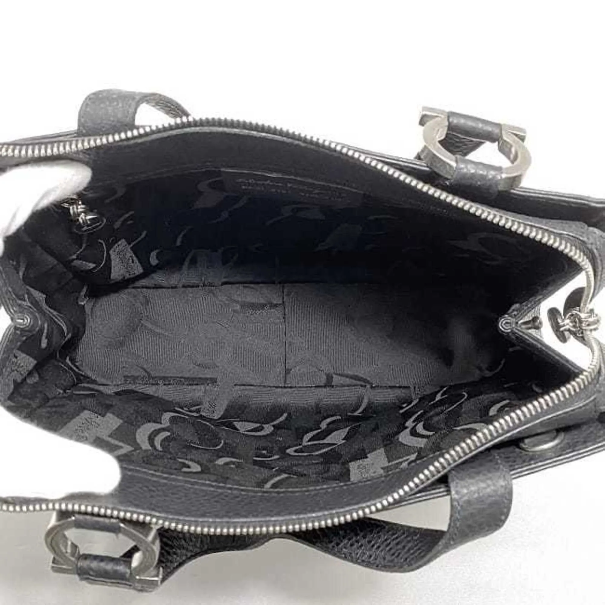 Salvatore Ferragamo Leather Handbag (Pre-Owned)