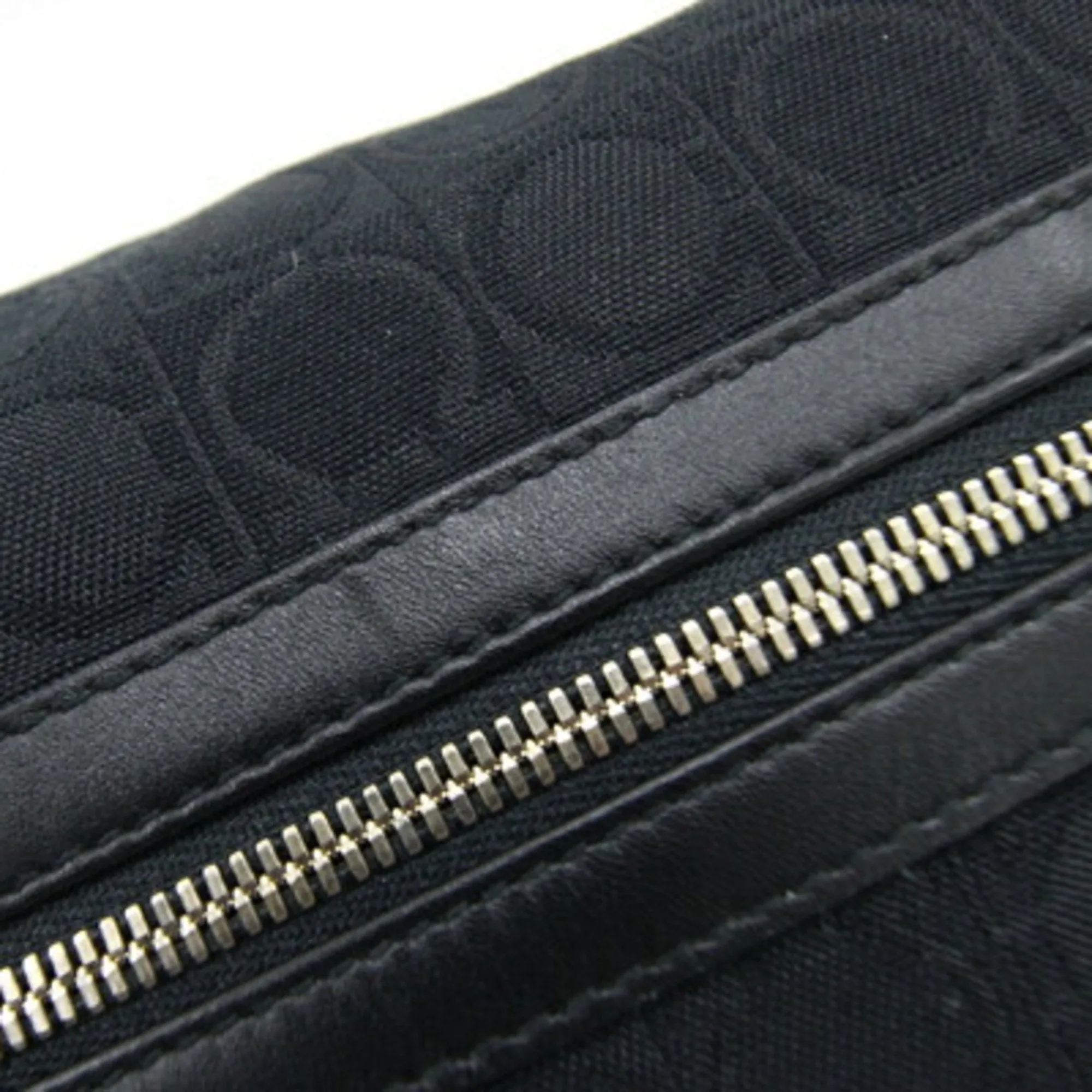 Salvatore Ferragamo Nylon Canvas Leather Pouch (Pre-Owned)