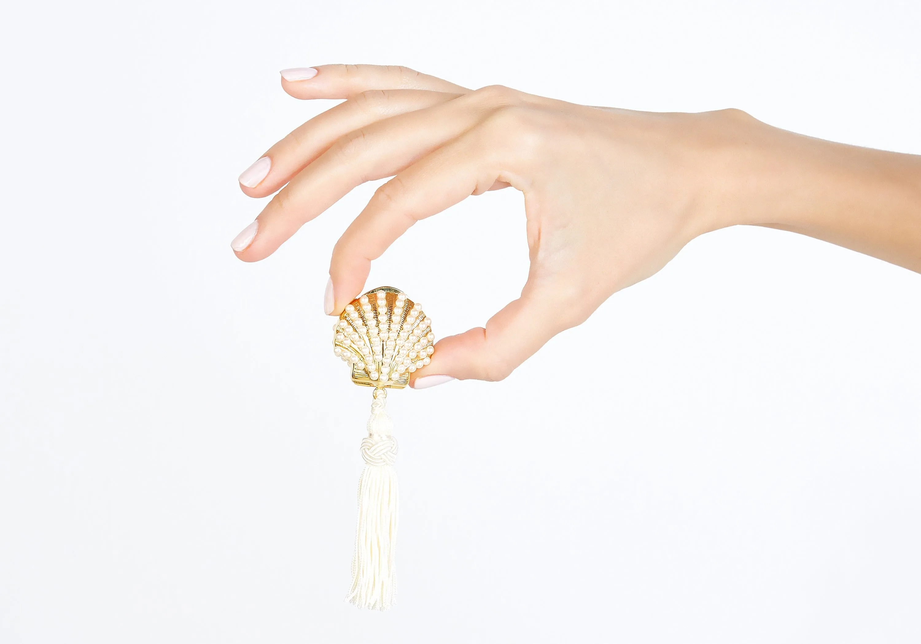 Shell Pillbox Pearly