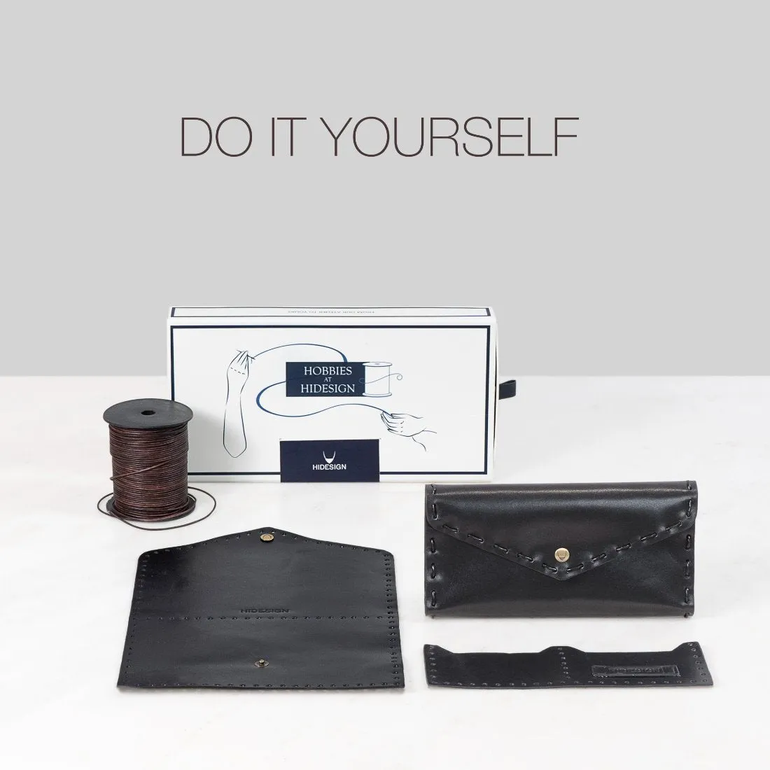 SIGNORA TRI FOLD WALLET - LEVEL 2