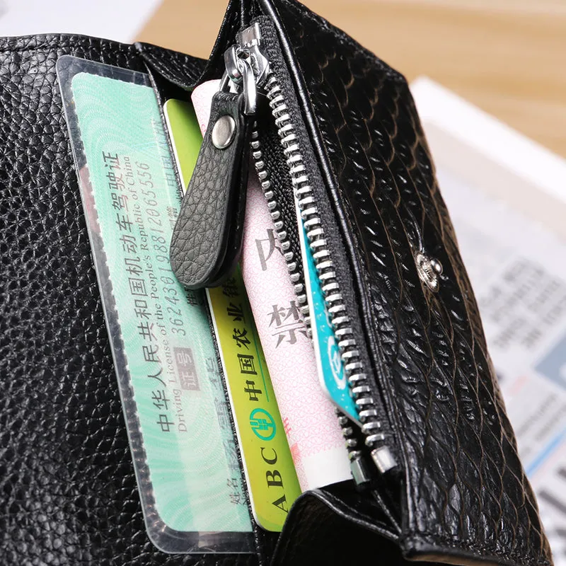 Stylish Womens Gray Crocodile Pattern Leather Billfold Wallet Small Wallet with Coin Pocket Slim Wallet for Ladies