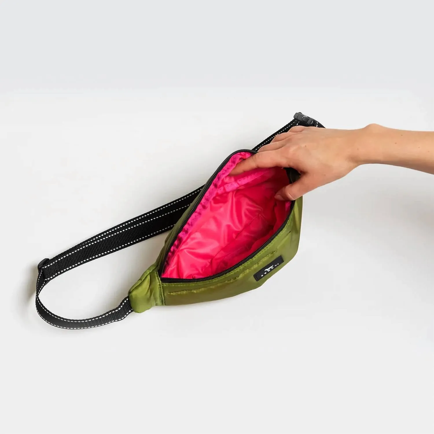 Sun Belt Puffer Bag In Black