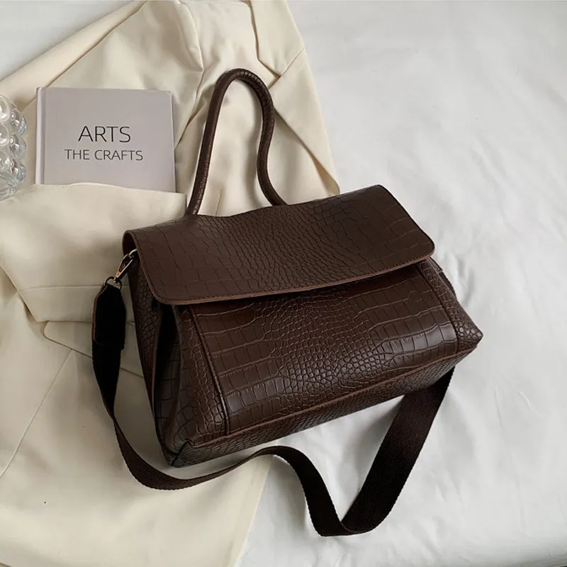 Wide-Band  Commuter Shoulder Tote Bag