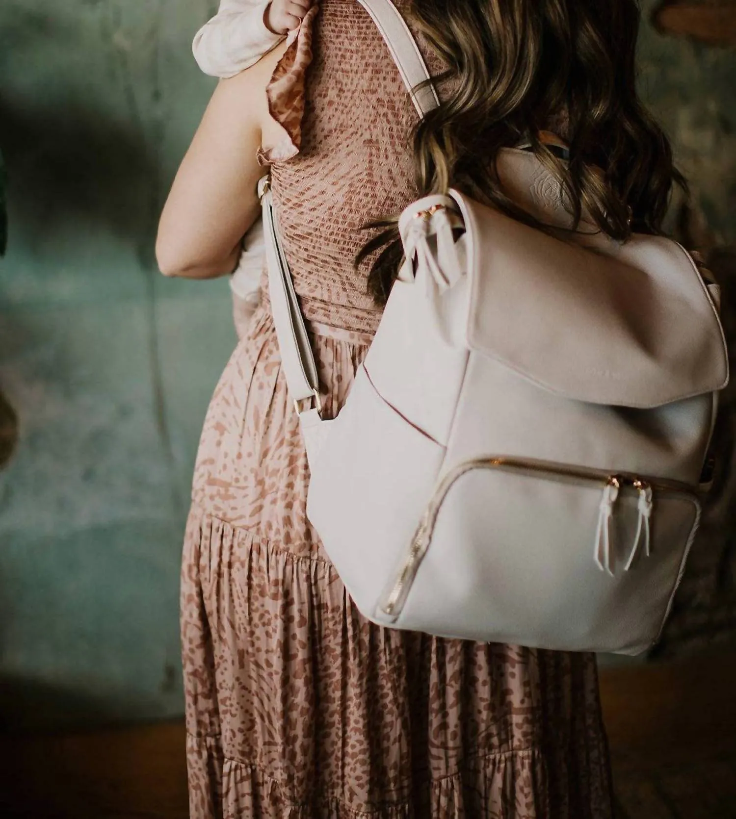 Women's Aurora Mom Bag With Wet Dry Bag And Hooks In Cream