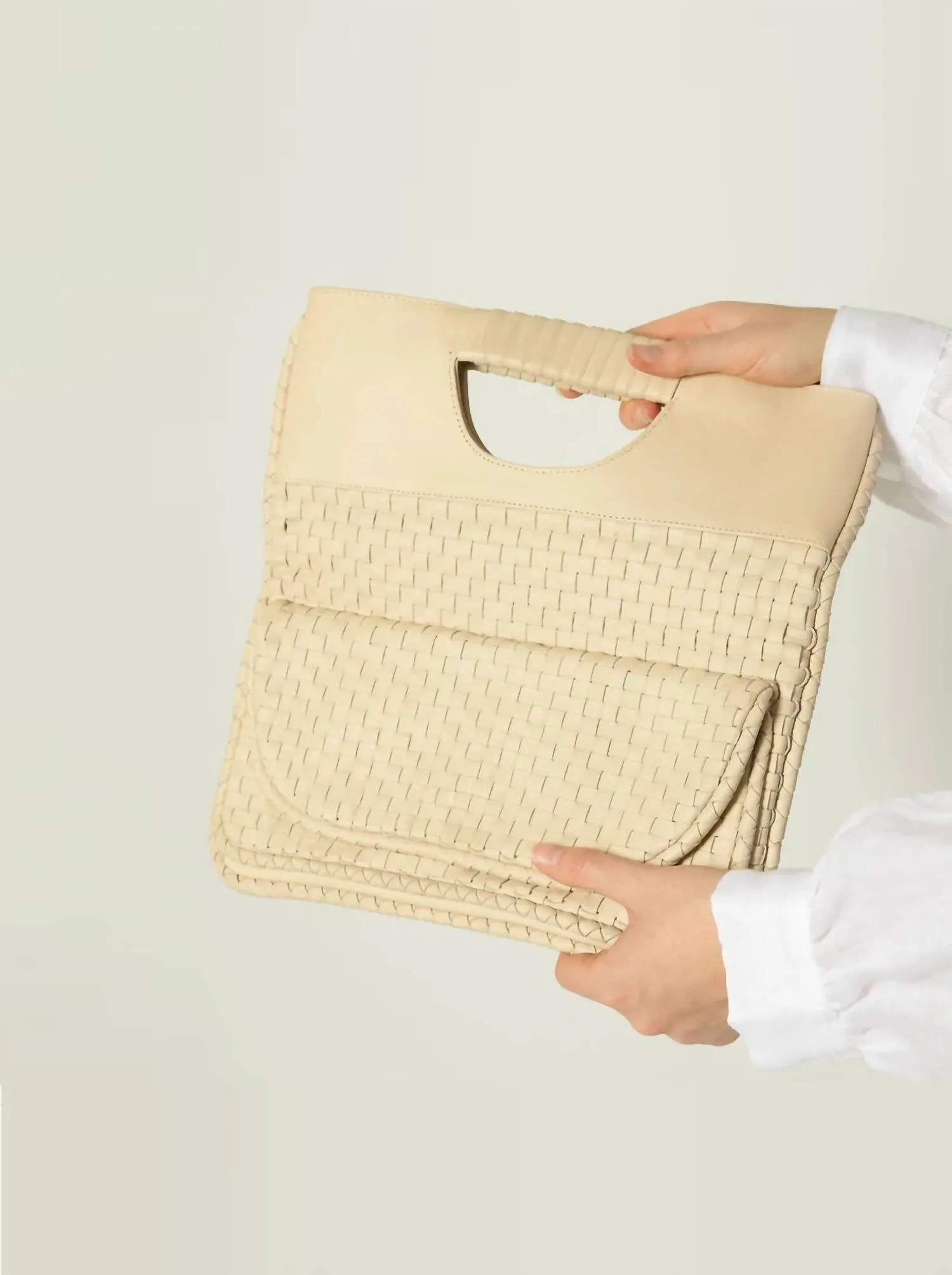 Women's Clarisse Woven Clutch In Ivory